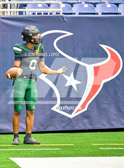 Thumbnail 3 in Fort Bend Marshall vs. Iowa Colony (UIL 5A D2 Football Regional) photogallery.