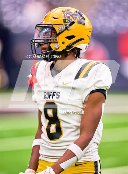 Thumbnail 2 in Fort Bend Marshall vs. Iowa Colony (UIL 5A D2 Football Regional) photogallery.