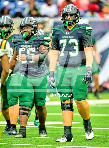 Thumbnail 2 in Fort Bend Marshall vs. Iowa Colony (UIL 5A D2 Football Regional) photogallery.