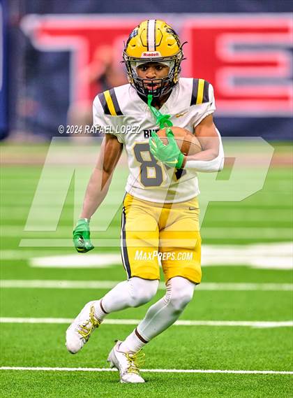 Thumbnail 3 in Fort Bend Marshall vs. Iowa Colony (UIL 5A D2 Football Regional) photogallery.