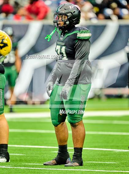 Thumbnail 3 in Fort Bend Marshall vs. Iowa Colony (UIL 5A D2 Football Regional) photogallery.