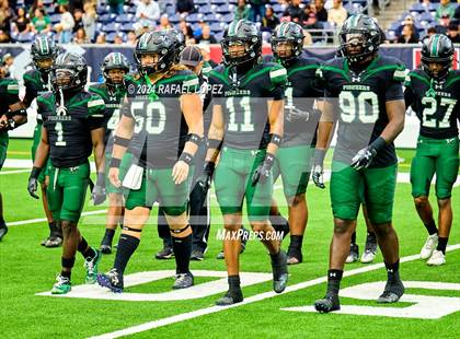 Thumbnail 1 in Fort Bend Marshall vs. Iowa Colony (UIL 5A D2 Football Regional) photogallery.