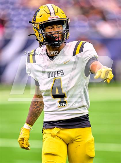 Thumbnail 3 in Fort Bend Marshall vs. Iowa Colony (UIL 5A D2 Football Regional) photogallery.