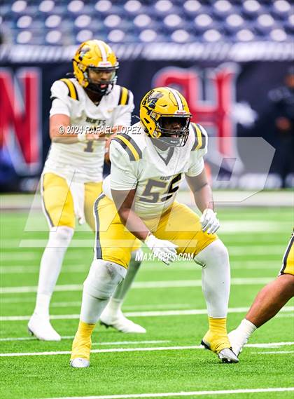 Thumbnail 2 in Fort Bend Marshall vs. Iowa Colony (UIL 5A D2 Football Regional) photogallery.