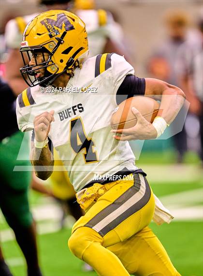 Thumbnail 2 in Fort Bend Marshall vs. Iowa Colony (UIL 5A D2 Football Regional) photogallery.