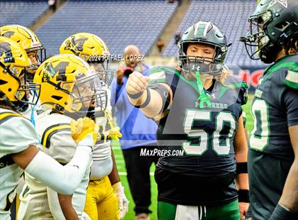 Thumbnail 1 in Fort Bend Marshall vs. Iowa Colony (UIL 5A D2 Football Regional) photogallery.
