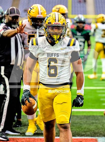 Thumbnail 1 in Fort Bend Marshall vs. Iowa Colony (UIL 5A D2 Football Regional) photogallery.