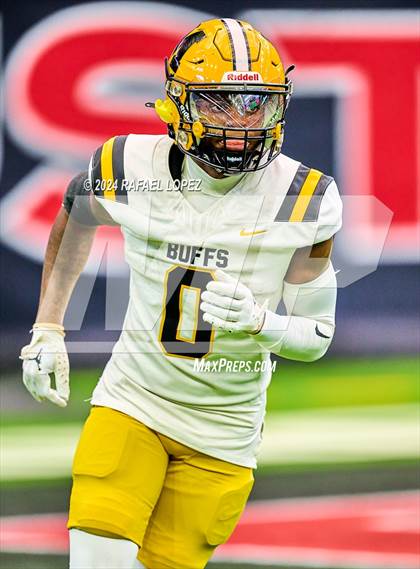 Thumbnail 1 in Fort Bend Marshall vs. Iowa Colony (UIL 5A D2 Football Regional) photogallery.