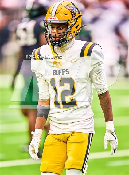Thumbnail 2 in Fort Bend Marshall vs. Iowa Colony (UIL 5A D2 Football Regional) photogallery.