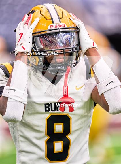 Thumbnail 3 in Fort Bend Marshall vs. Iowa Colony (UIL 5A D2 Football Regional) photogallery.
