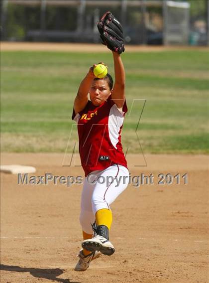 Thumbnail 3 in Wilson @ San Dimas photogallery.