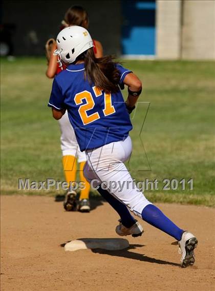 Thumbnail 3 in Wilson @ San Dimas photogallery.