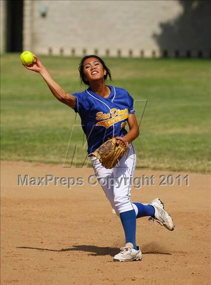 Thumbnail 3 in Wilson @ San Dimas photogallery.