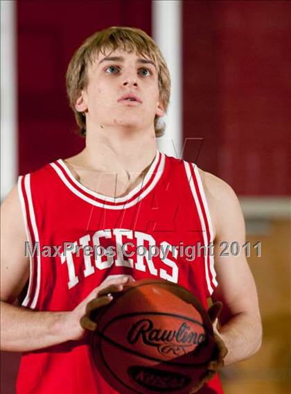 Thumbnail 2 in Beechwood vs. Holmes (35 District Tournament) photogallery.
