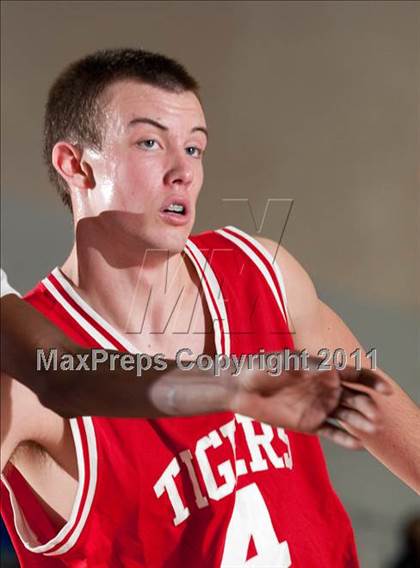 Thumbnail 1 in Beechwood vs. Holmes (35 District Tournament) photogallery.