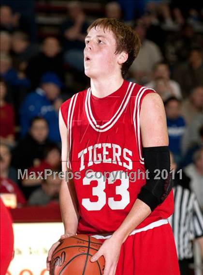 Thumbnail 2 in Beechwood vs. Holmes (35 District Tournament) photogallery.