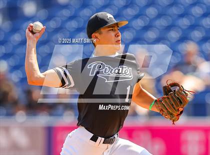 Thumbnail 2 in Lake Catholic vs. Perkins (OHSAA Division 4 Final) photogallery.