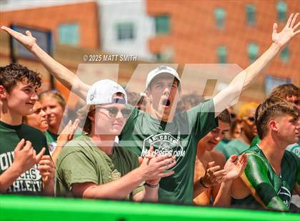 Thumbnail 2 in Lake Catholic vs. Perkins (OHSAA Division 4 Final) photogallery.
