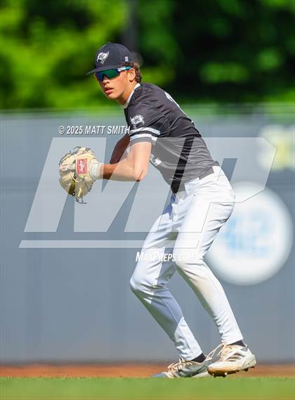 Thumbnail 1 in Lake Catholic vs. Perkins (OHSAA Division 4 Final) photogallery.