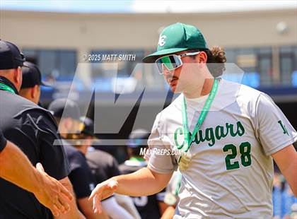 Thumbnail 2 in Lake Catholic vs. Perkins (OHSAA Division 4 Final) photogallery.