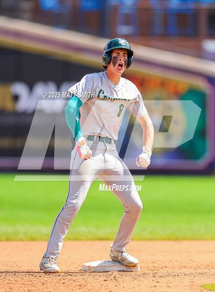 Thumbnail 3 in Lake Catholic vs. Perkins (OHSAA Division 4 Final) photogallery.