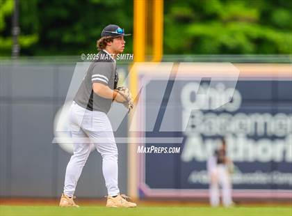 Thumbnail 1 in Lake Catholic vs. Perkins (OHSAA Division 4 Final) photogallery.