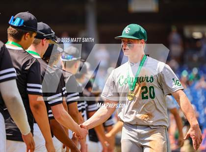 Thumbnail 3 in Lake Catholic vs. Perkins (OHSAA Division 4 Final) photogallery.