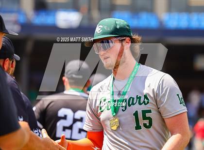 Thumbnail 2 in Lake Catholic vs. Perkins (OHSAA Division 4 Final) photogallery.