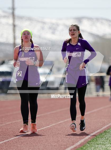 Thumbnail 1 in Fernley League Meet (1600 Meters) photogallery.