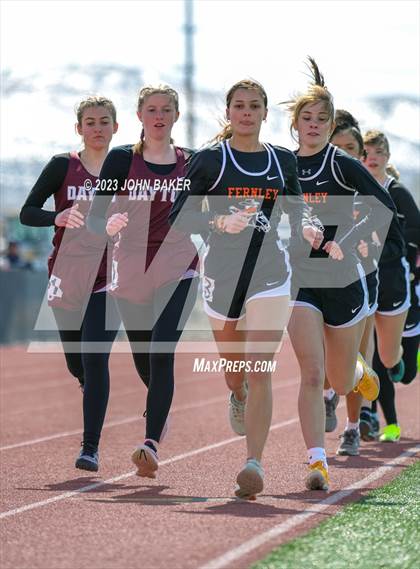 Thumbnail 1 in Fernley League Meet (1600 Meters) photogallery.
