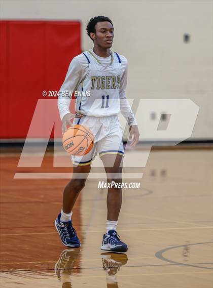 Thumbnail 2 in Gadsden City vs. Douglas County (War Eagle Classic) photogallery.