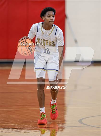 Thumbnail 1 in Gadsden City vs. Douglas County (War Eagle Classic) photogallery.