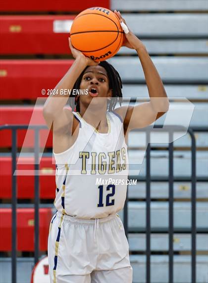 Thumbnail 1 in Gadsden City vs. Douglas County (War Eagle Classic) photogallery.