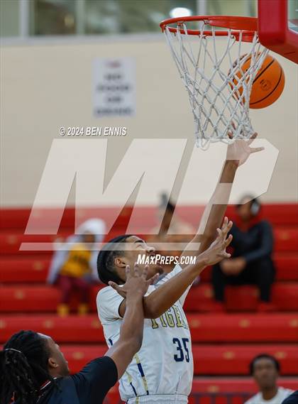 Thumbnail 3 in Gadsden City vs. Douglas County (War Eagle Classic) photogallery.