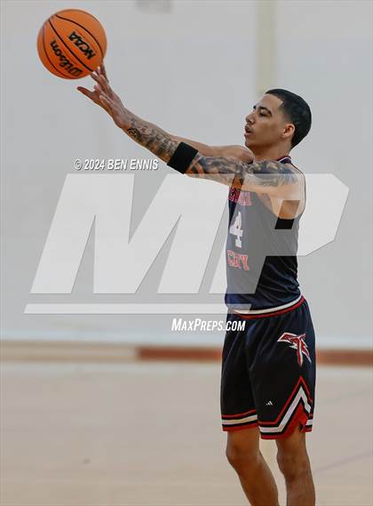 Thumbnail 1 in Gadsden City vs. Douglas County (War Eagle Classic) photogallery.