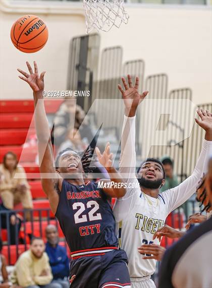 Thumbnail 3 in Gadsden City vs. Douglas County (War Eagle Classic) photogallery.
