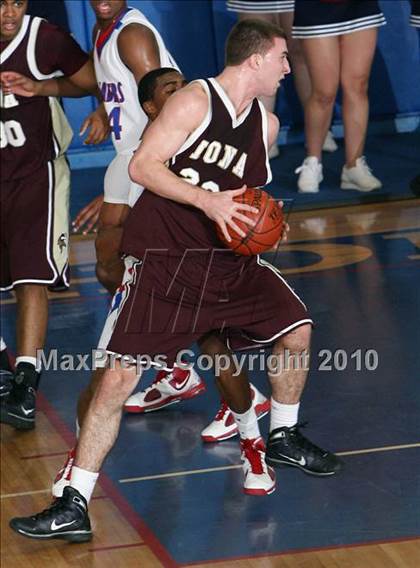 Thumbnail 2 in Iona Prep @ Archbishop Stepinac photogallery.
