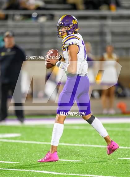 Thumbnail 3 in Merkel @ Jacksboro photogallery.