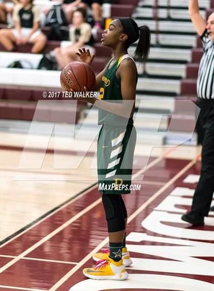 Thumbnail 2 in Sacred Heart Cathedral Preparatory vs. Pinewood (CIF CCS Open Div. Semifinal) photogallery.