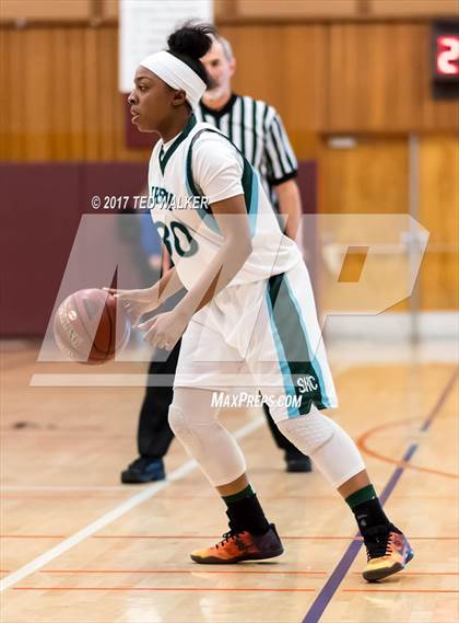 Thumbnail 3 in Sacred Heart Cathedral Preparatory vs. Pinewood (CIF CCS Open Div. Semifinal) photogallery.