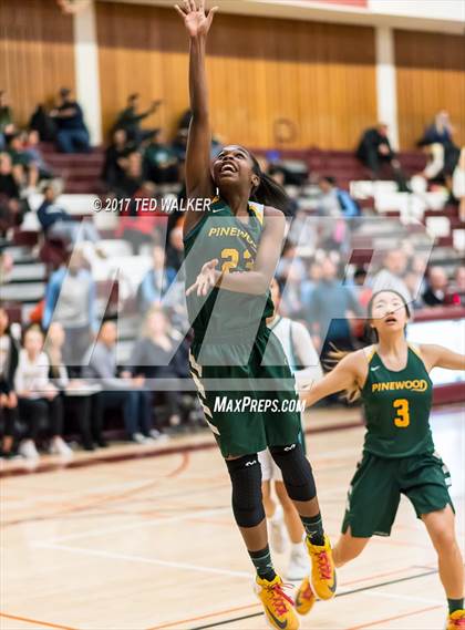 Thumbnail 3 in Sacred Heart Cathedral Preparatory vs. Pinewood (CIF CCS Open Div. Semifinal) photogallery.