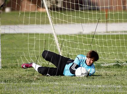 Thumbnail 3 in Wesclin vs. Christ our Rock Lutheran photogallery.