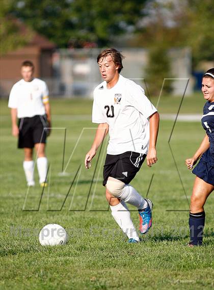 Thumbnail 2 in Wesclin vs. Christ our Rock Lutheran photogallery.