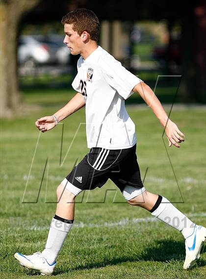 Thumbnail 1 in Wesclin vs. Christ our Rock Lutheran photogallery.