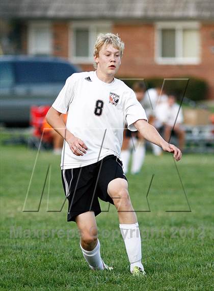 Thumbnail 3 in Wesclin vs. Christ our Rock Lutheran photogallery.