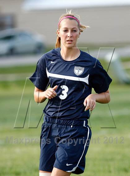 Thumbnail 3 in Wesclin vs. Christ our Rock Lutheran photogallery.