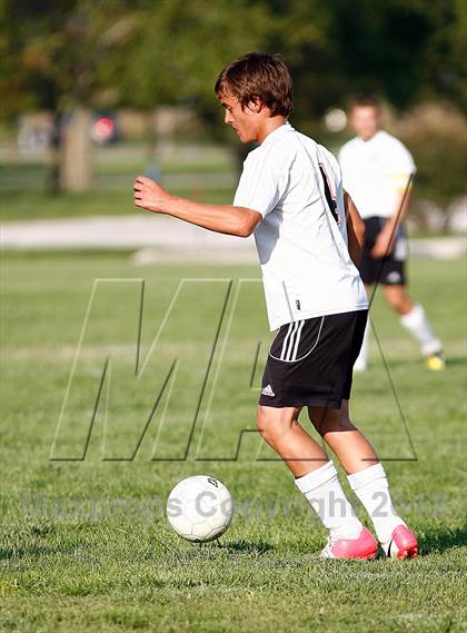 Thumbnail 3 in Wesclin vs. Christ our Rock Lutheran photogallery.