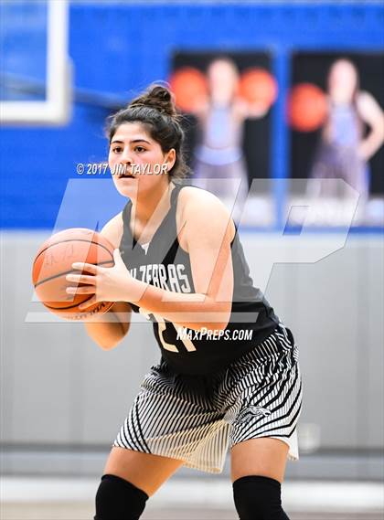 Thumbnail 3 in Grandview vs Arlington photogallery.