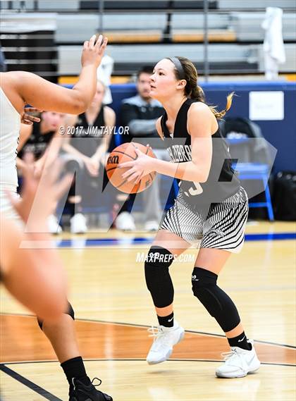 Thumbnail 3 in Grandview vs Arlington photogallery.
