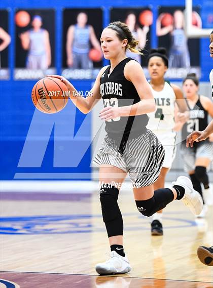 Thumbnail 3 in Grandview vs Arlington photogallery.